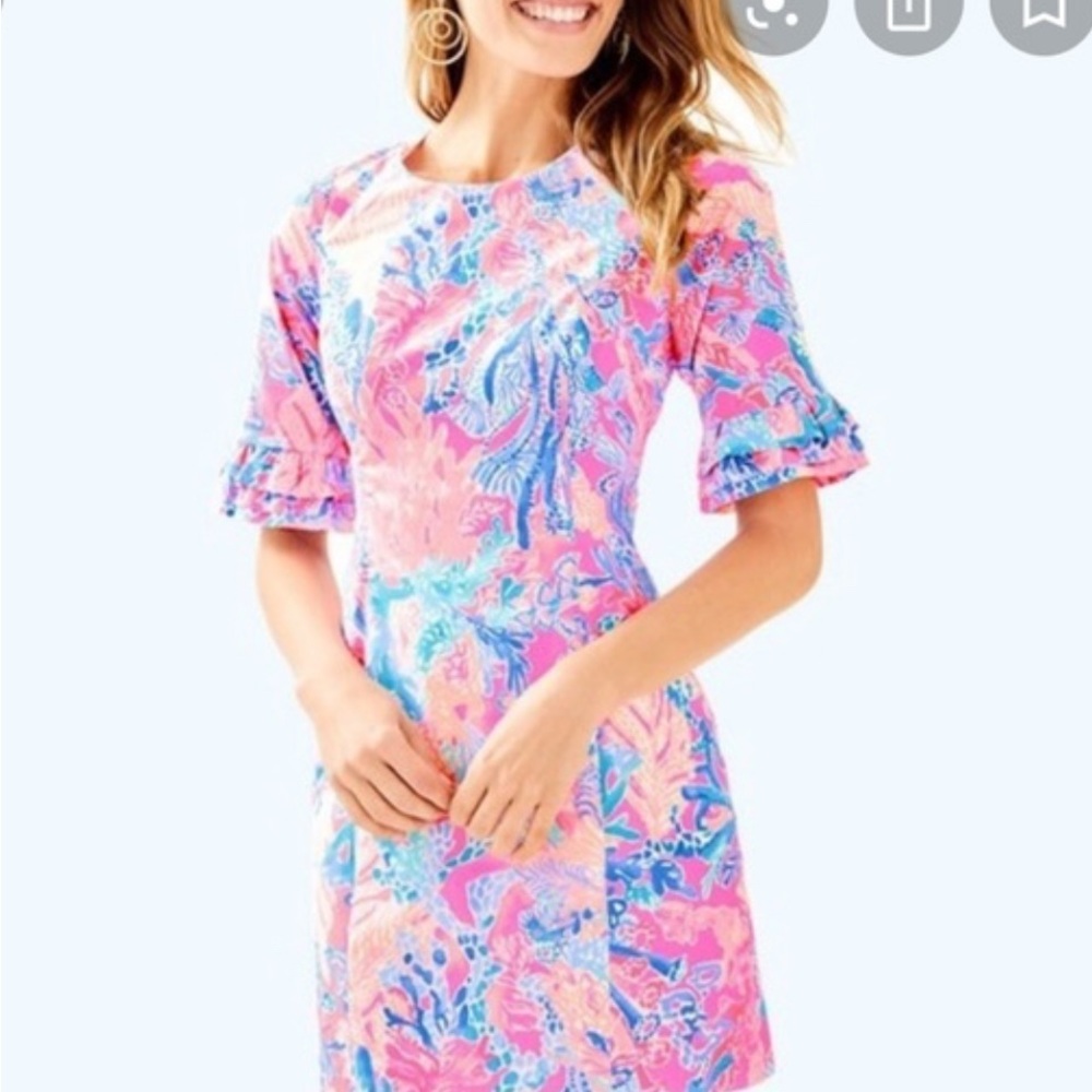Lilly Pulitzer Fiesta Stretch gorgeous dress with cut out circle back size 0